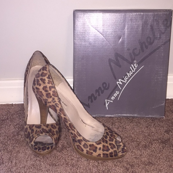 Anne Michelle Leopard Heels 👠 - Picture 1 of 4